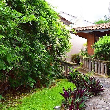 Hotel El mesón de doña Josefina San Gabriel  Exterior foto